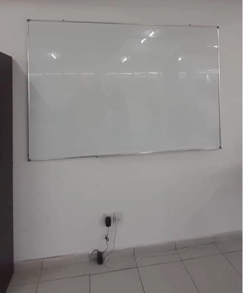 17662212993533m5y8_wall_mounted_standard_magnetic_whiteboard-2.webp
